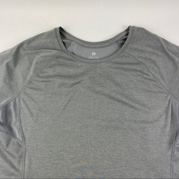 Old Navy Active Tshirt Womens XL Gray Short Sleeve - Picture 3 of 8